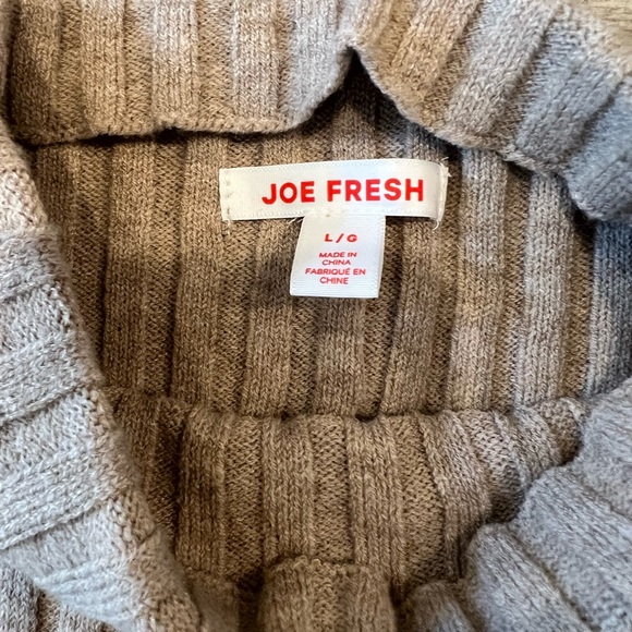 Joe Fresh mock turtleneck - Picture 3 of 5